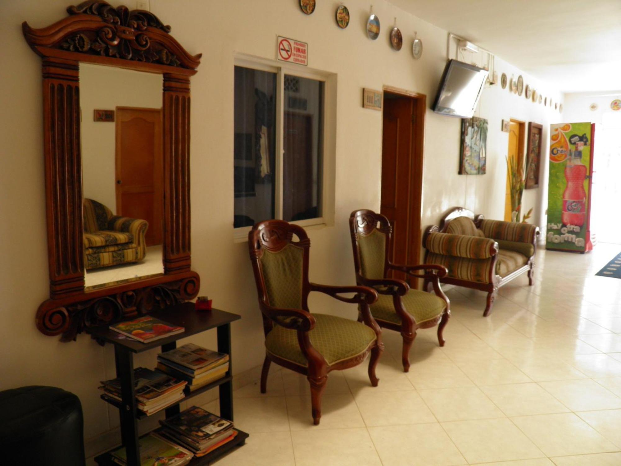 Blanco Mar Hotel 2*